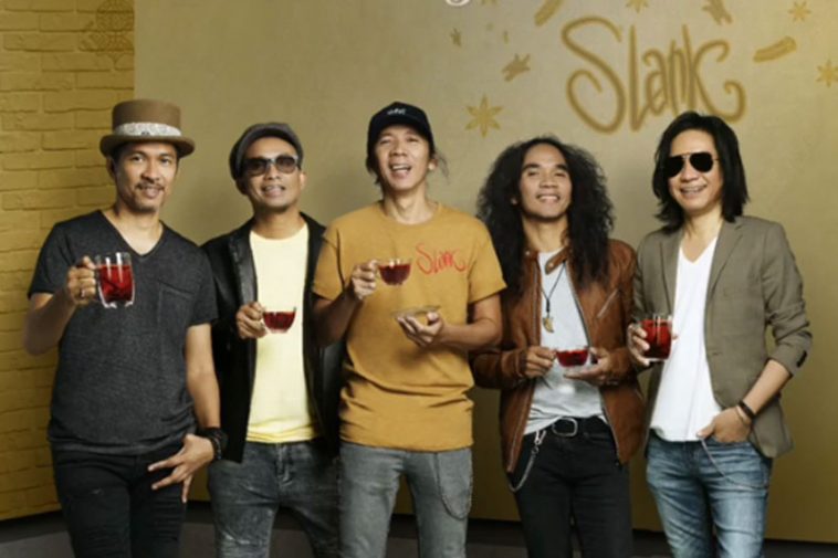 Kaka Slank Minta Tanda Tangan Ahmad Dhani di Piringan Hitam - Haluan ...