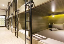 Mypodroom, salah satu hotel kapsul di Bandung. (Foto: Instagram @hotelcapsule)