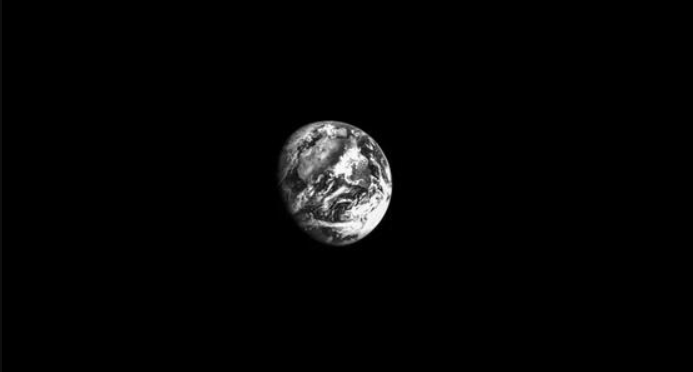 Potret Bumi dari Bulan (Foto: NASA)