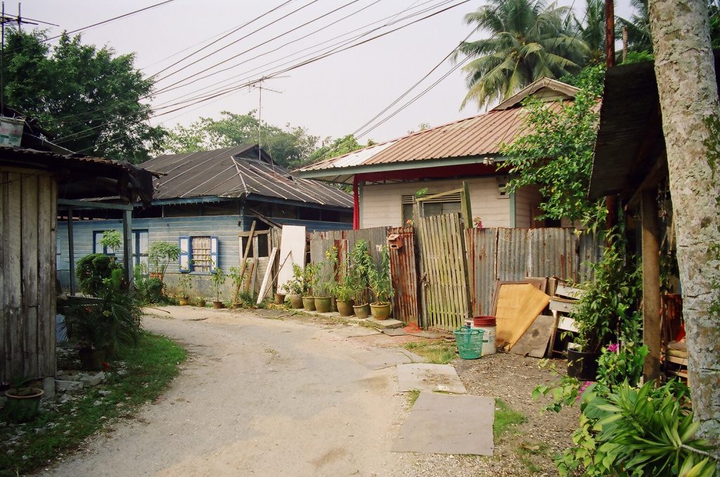 Kampung Lorong Buangkok, satu-satunya desa yang tersisa di Singapura (Foto: Wikipedia)