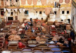 Pusat kerajinan kulit dan atraksi turis di Maroko (Foto: Wikimedia Commons)