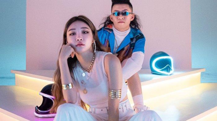 Chung Ha dan Rich Brian (Foto: 88Rising)