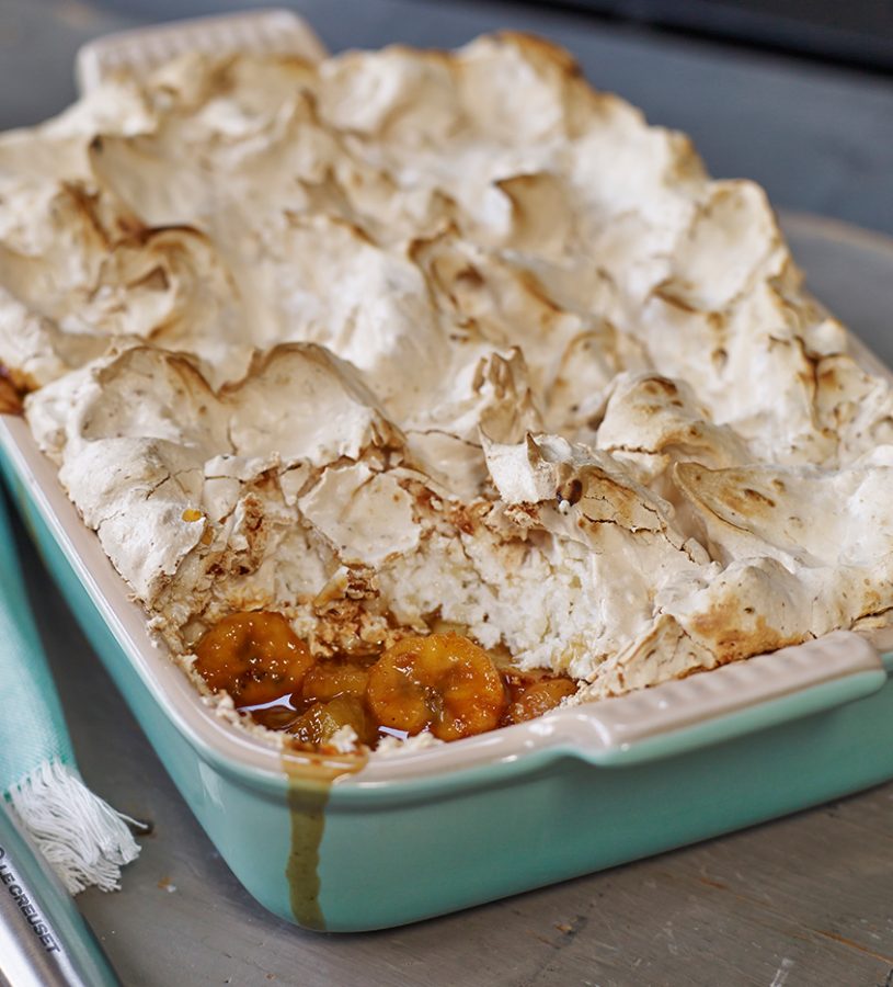 Pie pisang dengan topping meringue (Foto: Le Creuset)