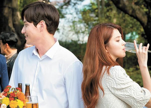 Han So Hee dalam drama The World of The Married (Foto: JTBC)