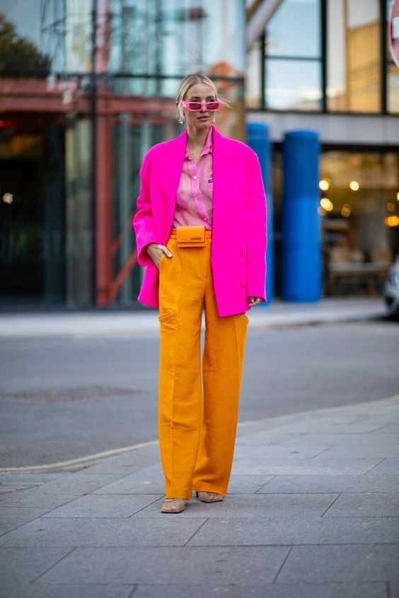 Teknik color block untuk OOTD (Foto: Pinterest)