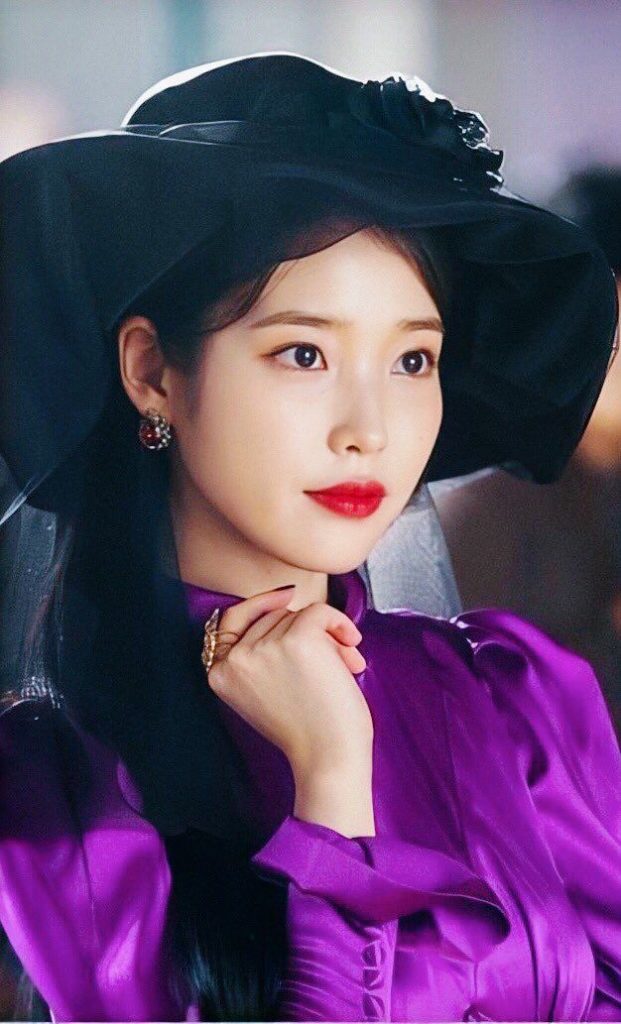 IU dalam Hotel del Luna (Foto: Pinterest)