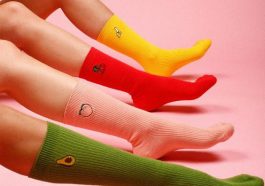 Kaos kaki (Foto: Pinterest/MessyNessyChic)