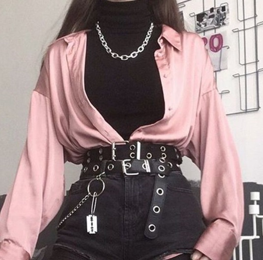 Padu padan outfit warna pastel pink (Foto: Pinterest)