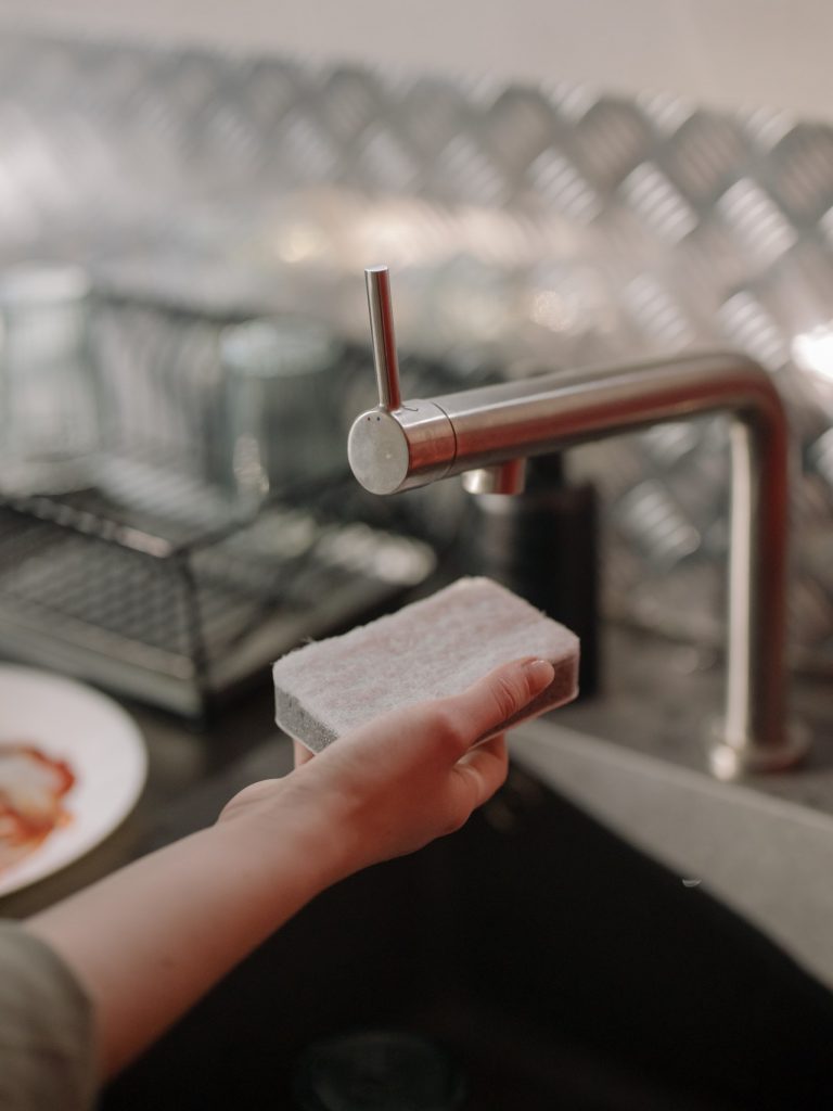 Spons (Foto: Pexels/cottonbro studio)
