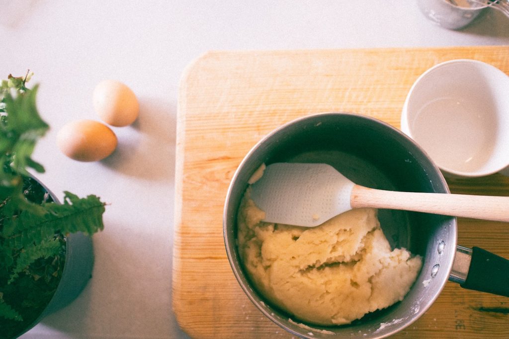Spatula karet (Foto: Pexels/Monserrat Soldú)