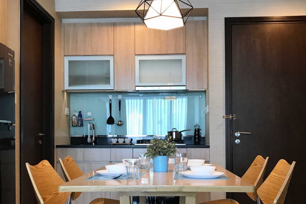 Layout apartemen yang menempatkan dapur dekat dengan pintu (Foto: Arsitag)