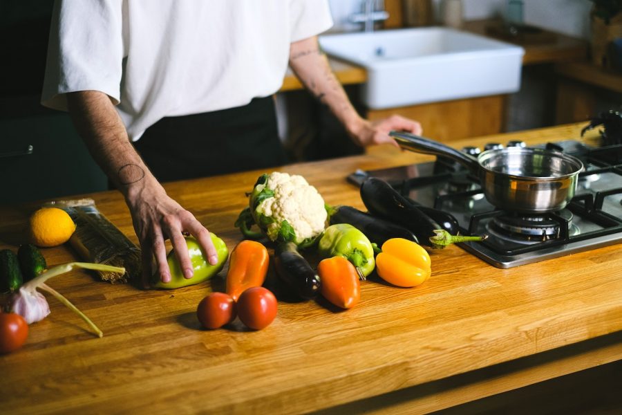 Meja dapur (Foto: Pexels/Anna Shvets)