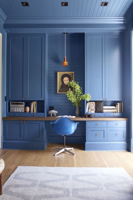 Interior rumah dengan warna biru (Foto: Pinterest)