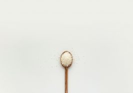 Garam bisa membasmi bakteri dan menjadi pengawet alami.