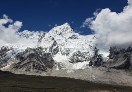 Gunung Everest bukan satu-satunya gunung tertinggi di dunia.