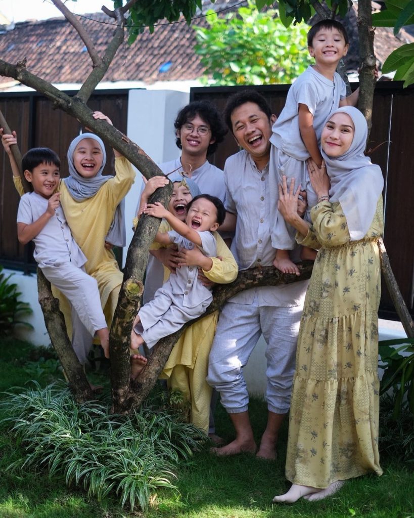 Hanung Bramantyo & Zaskia Adya Mecca (Foto: Instagram)