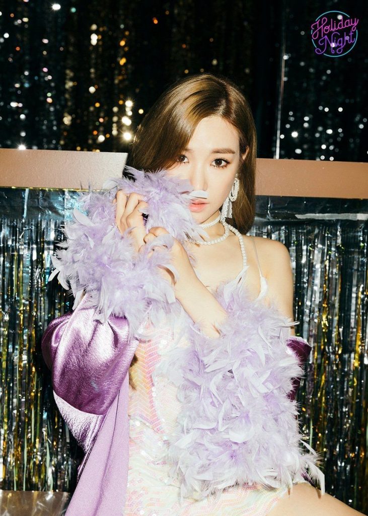 Tiffany Young dalam teaser Holiday Night SNSD (Foto: Pinterest)