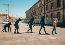 Perubahan fisik manusia 10.000 tahun mendatang.