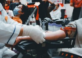 Donor darah bisa membakar kalori tubuh.