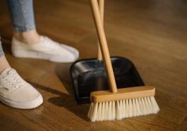 Tips agar bersih-bersih rumah jadi kegiatan mengasikan.