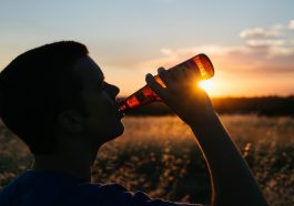 Cara menghindari rasa haus dan kelelahan berlebih saat puasa.