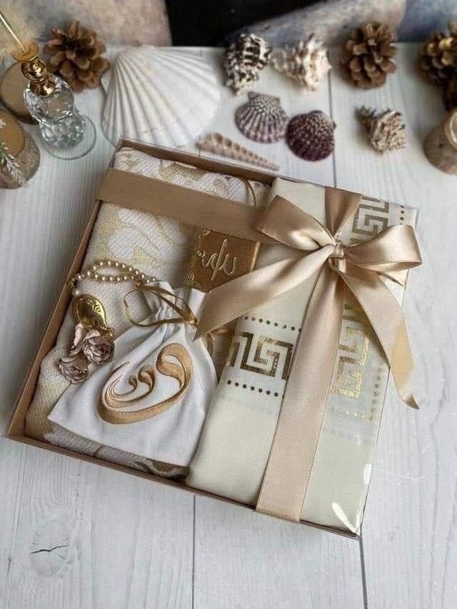 Parcel pakaian muslim (Foto: Pinterest)
