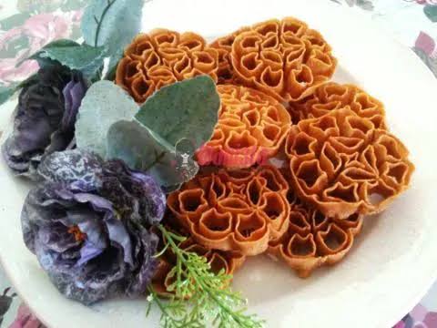 Kuih loyang khas Malaysia
