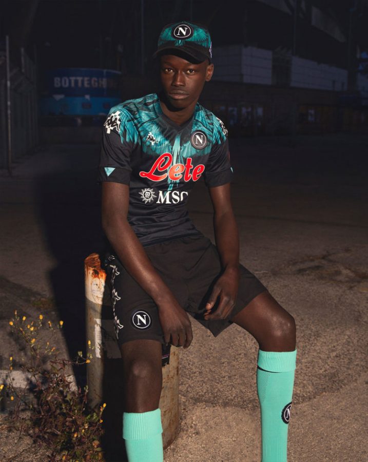 Desain jersey Napoli (Foto: Sports Logos)
