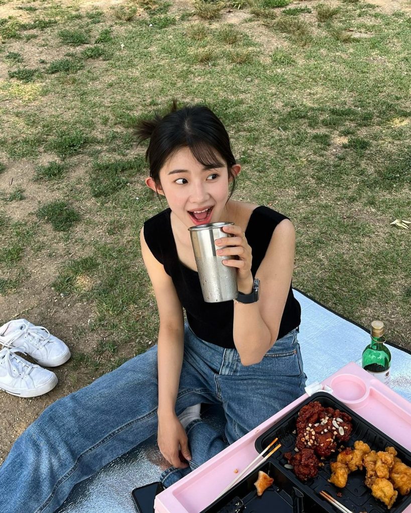 Kim Min Ah, Kakak Jungwoo NCT (Foto: Instagram @i_am_preciousstone)