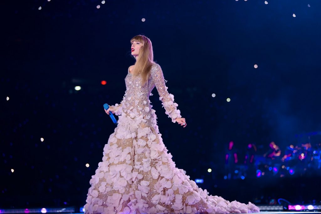 Taylor Swift The Eras Tour (Twitter @Taylorswift13)