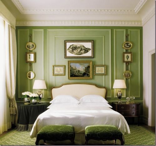 Pengaplikasian warna hijau pada kamar tidur (Foto: Pinterest)