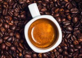 Ilustrasi caffeine withdrawal (Unsplash)