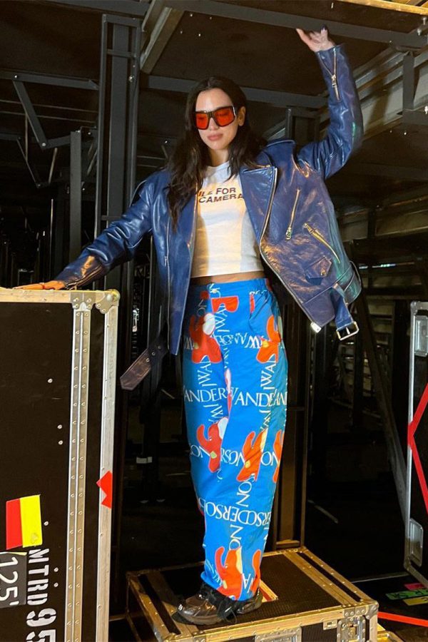 Dua Lipa. Vogue