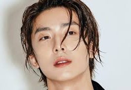 Hwiyoung SF9 (dok. Soompi)