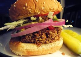 Ilustrasi krabby patty ala kartun SpongeBob