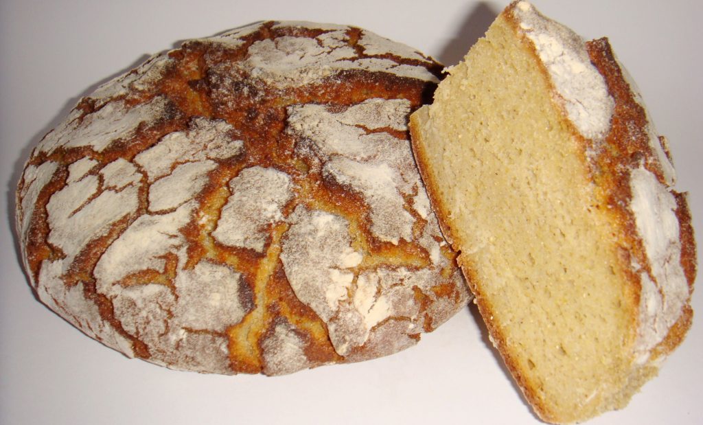 Jejak Sejarah Broa, Roti Jagung Khas Portugal - Haluan Lifestyle Jejak Sejarah Broa, Roti Jagung Khas Portugal - Haluan Lifestyle