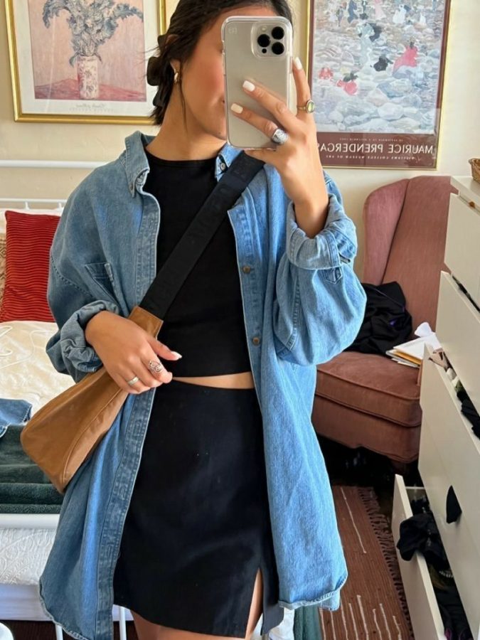 Tank top dan denim jacket