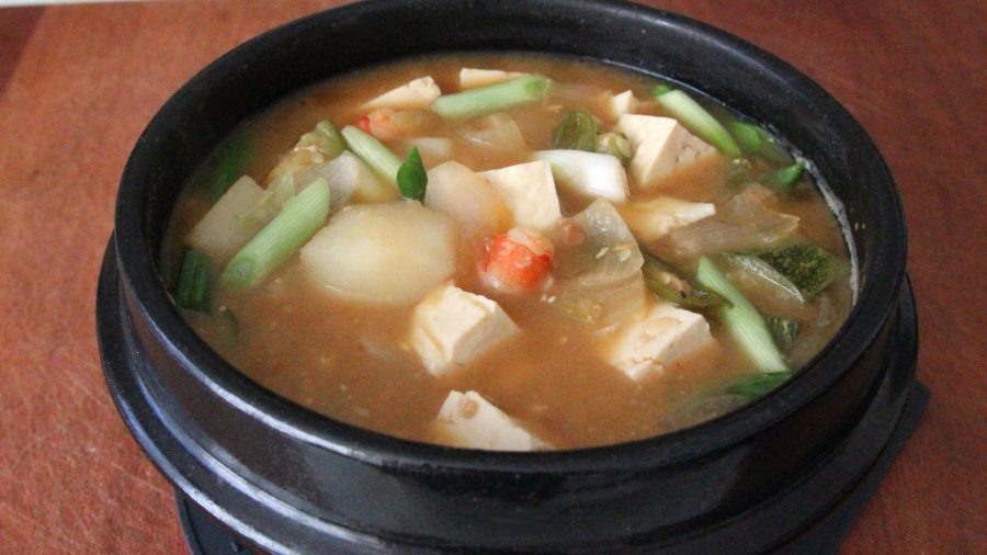 Hidangan Korea dengan doenjang