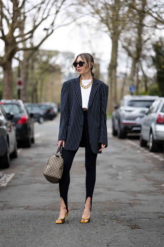 Atasan blazer dan legging