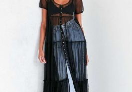 Padu-padan outfit sheer
