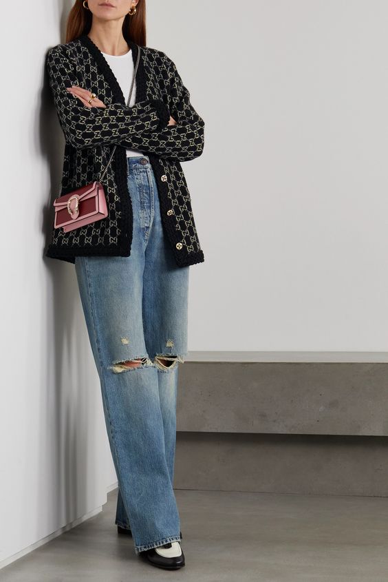 Cardigan dan celana jeans