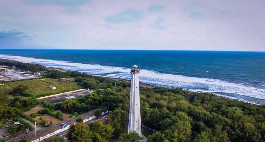 Mercusuar Pantai Pandansari. Foto X/@infojogja