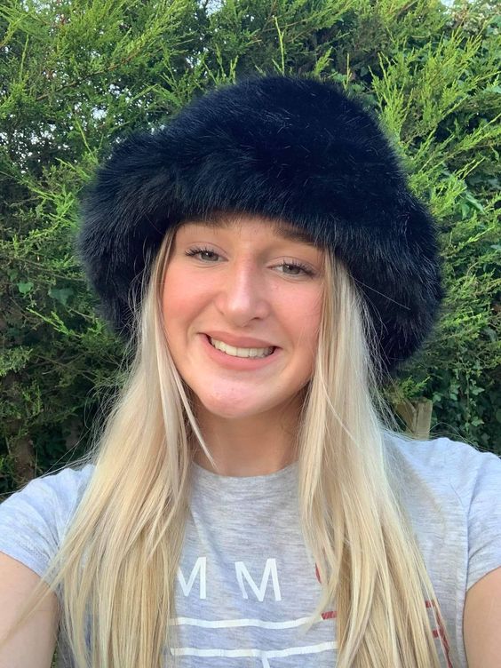 Fur bucket hat