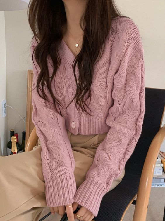 Outfit warna baby pink