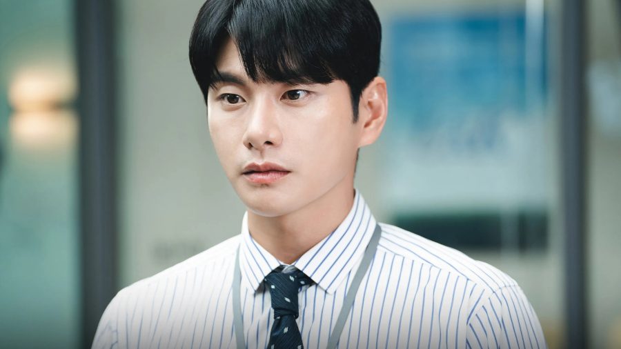 Lee Yi Kyung