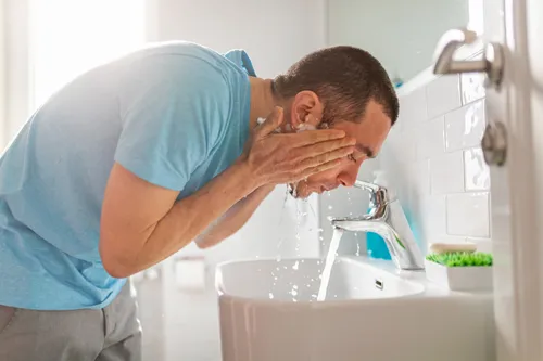 Cuci Muka dengan Air Dingin